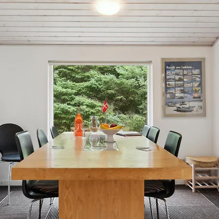 3 Bedroom Stunning In *